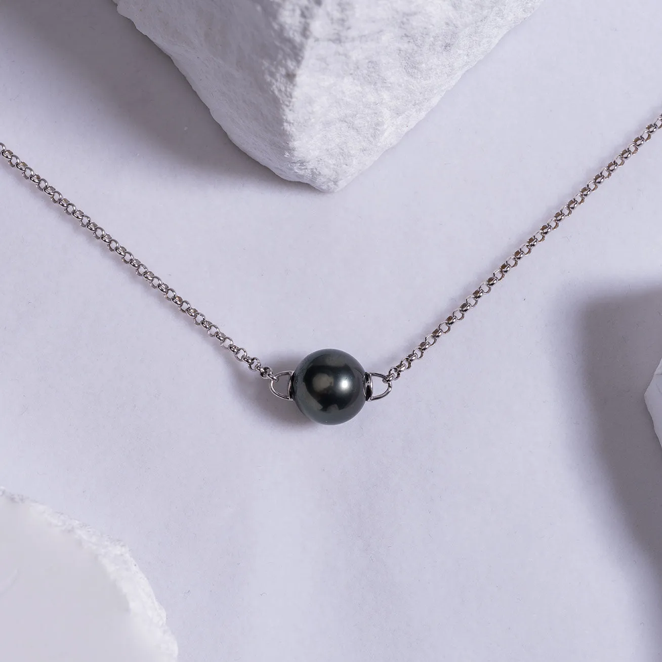 18k Tahitian Pearl Necklace KN00130