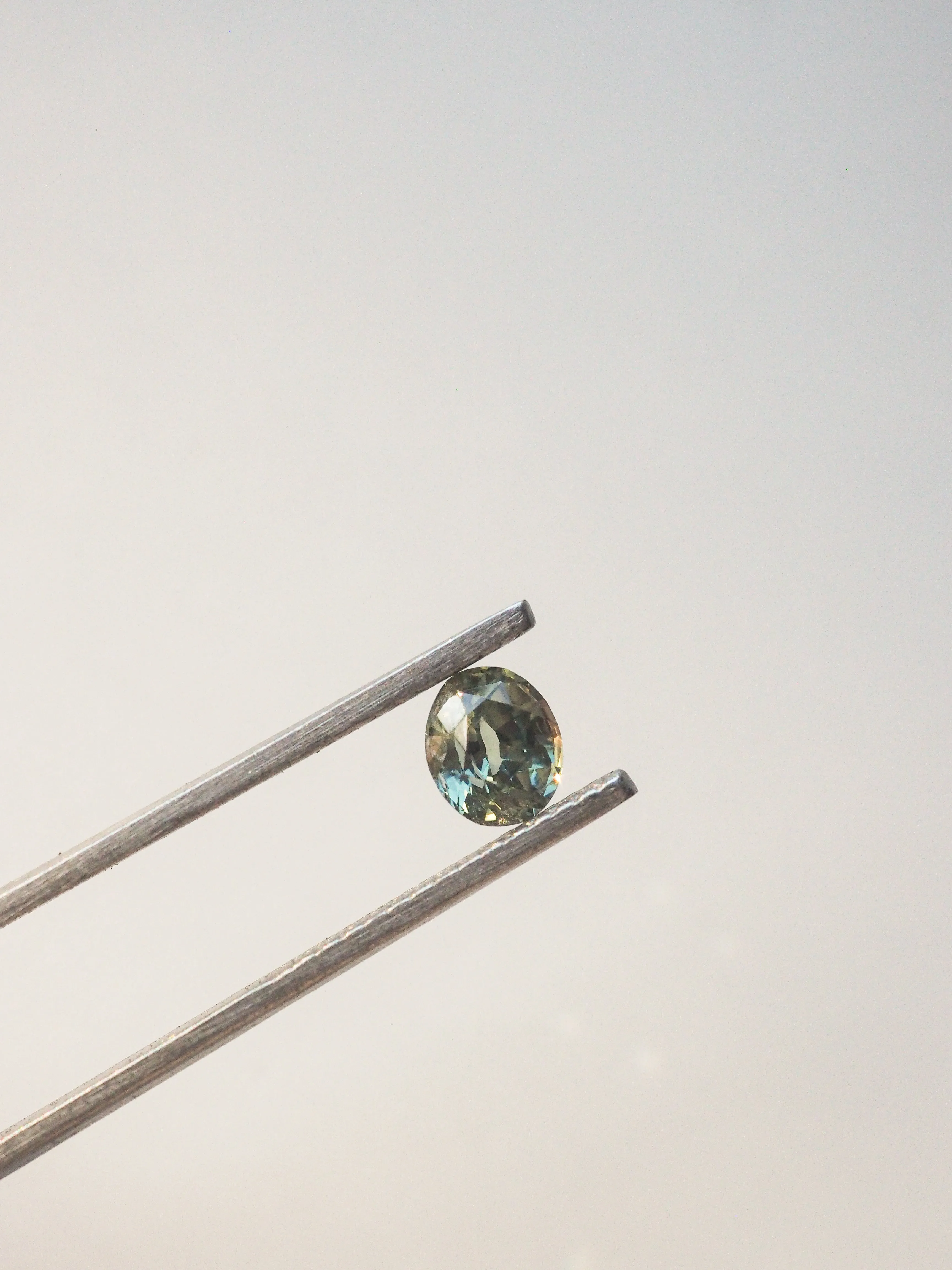 .99 CT OVAL GREEN SAPPHIRE