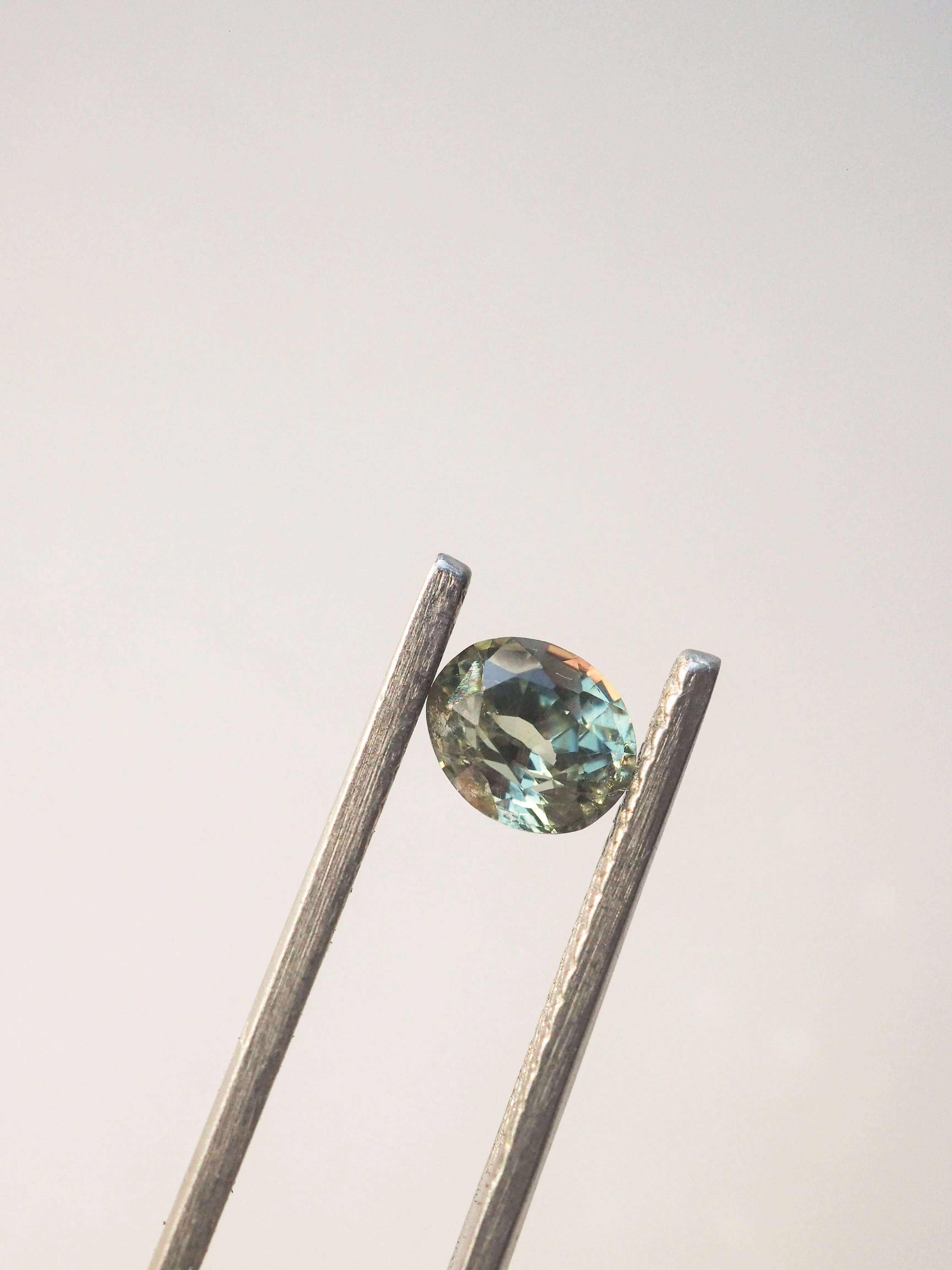 .99 CT OVAL GREEN SAPPHIRE