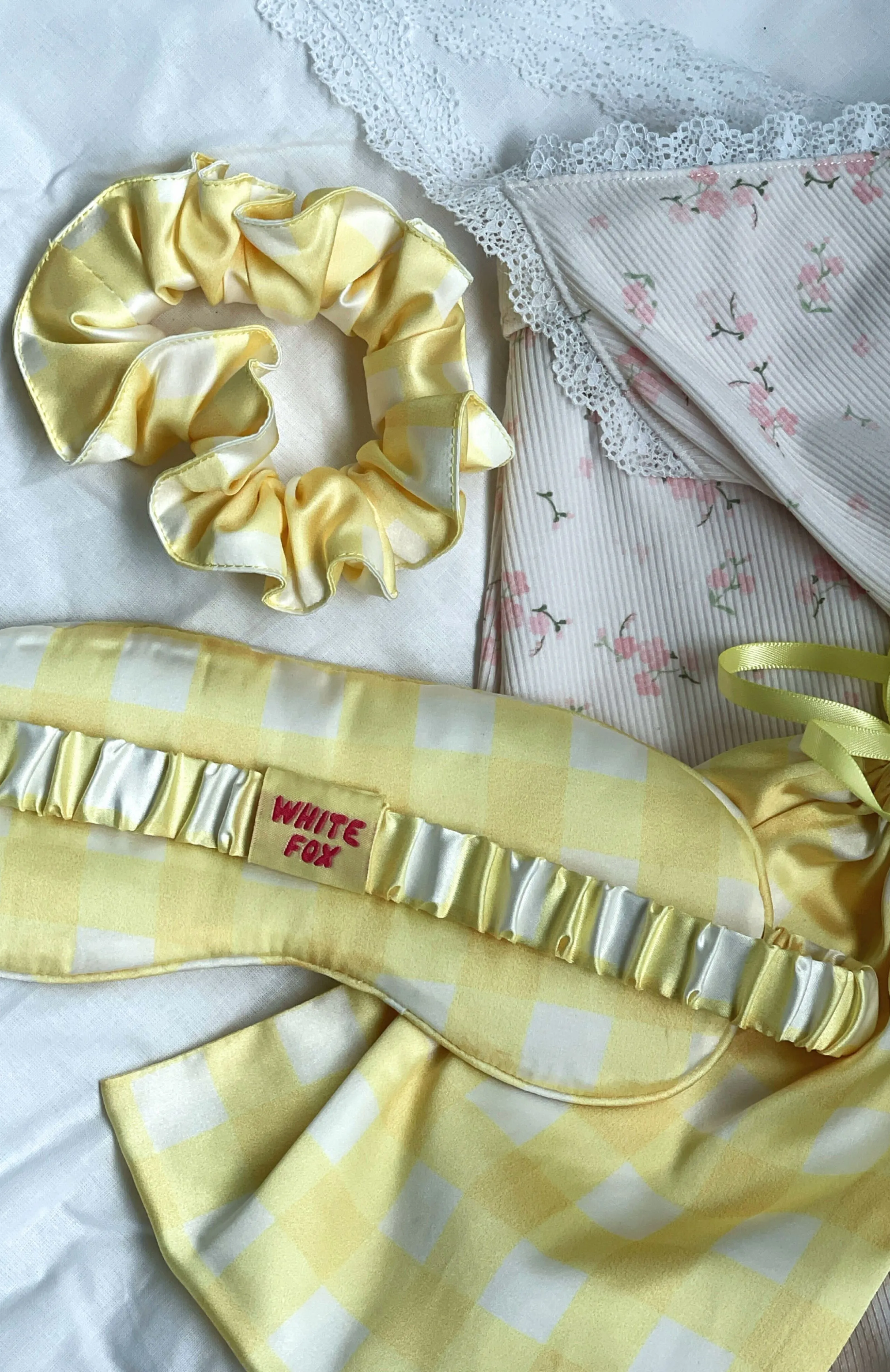 Beauty Sleep Set Yellow Gingham