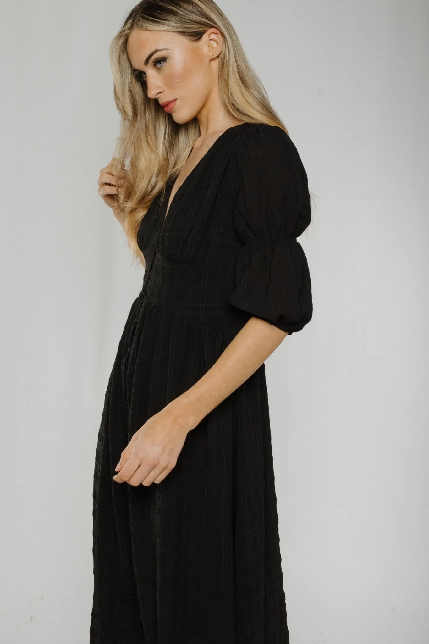 Caitlyn Button Front Midi Dress In Black