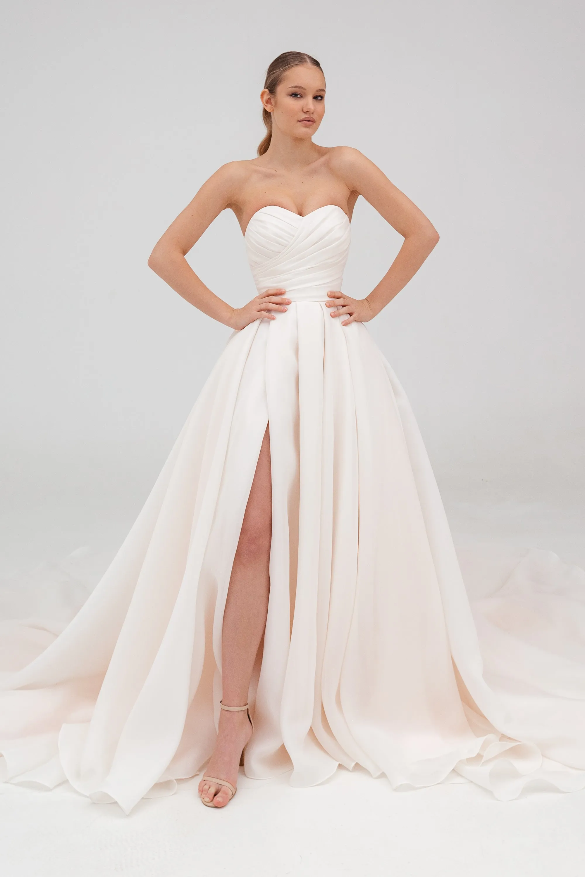 Coral Extra Convertible Wedding Dress Audrey (Basic dress   bolero   bow   detachable train)