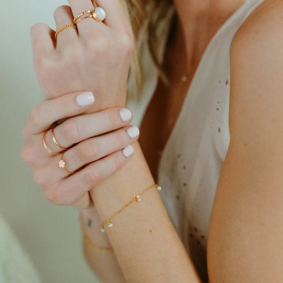 Delicate Pearl Bracelet