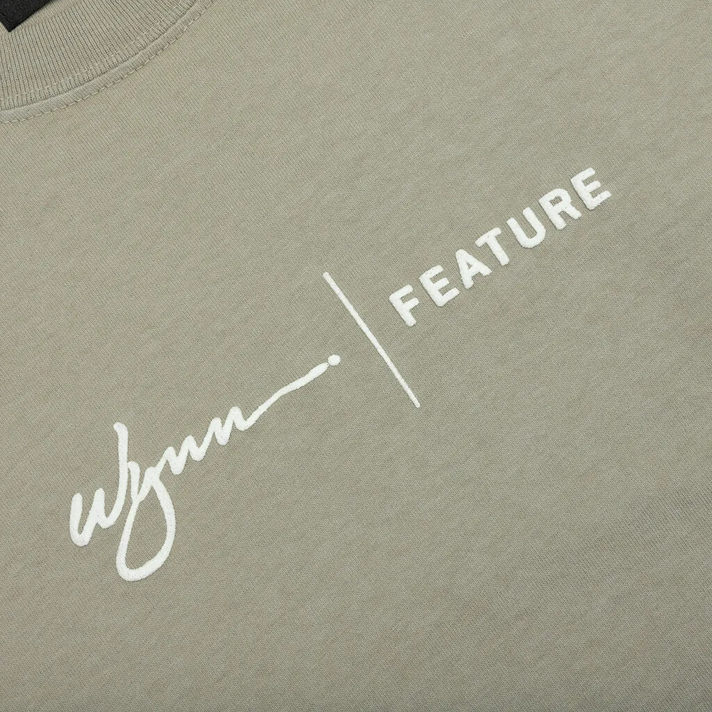 Feature x Wynn Logo Lock Up Tee - Oil Green