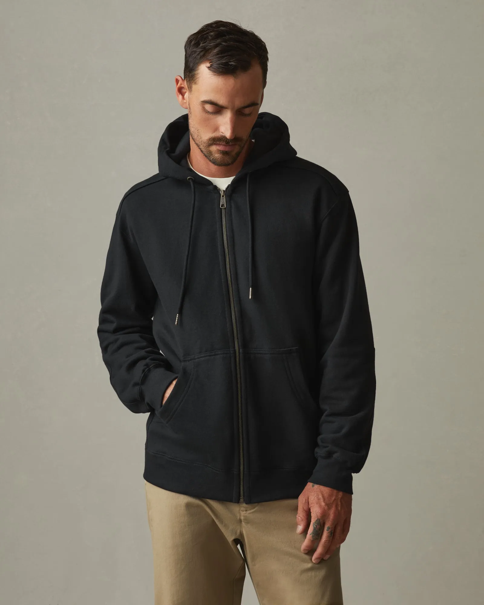 Relaxed Classic Full Zip - Black