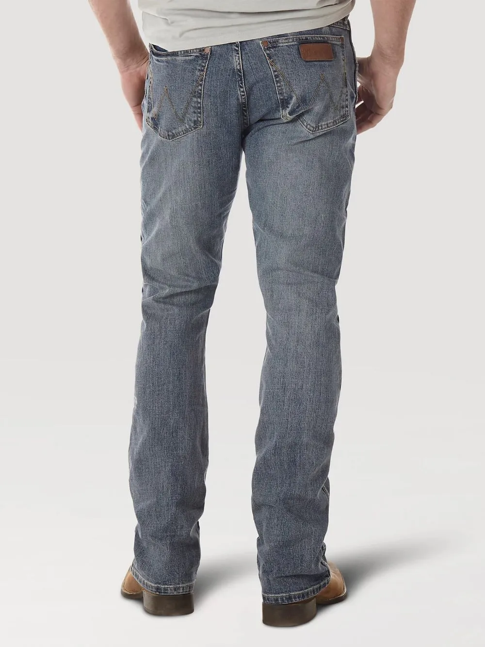 'Wrangler' Men's Retro Slim Fit Bootcut - Greeley Wash